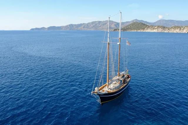 1944 Custom Schooner 'Maby II' — photo 3
